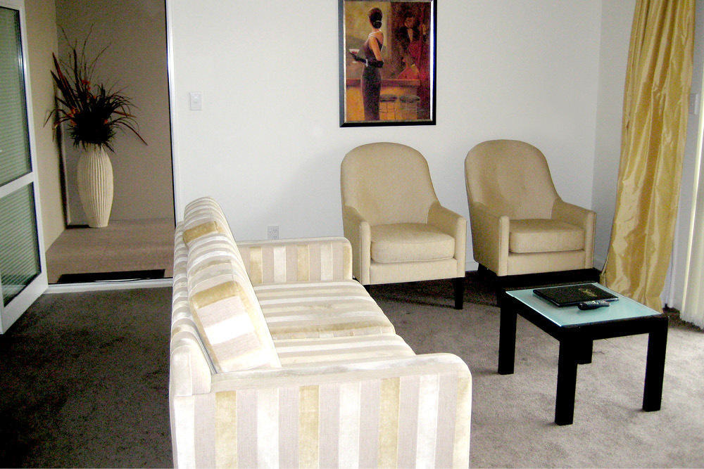Salerno Motel Apartments Christchurch Ngoại thất bức ảnh A living room
