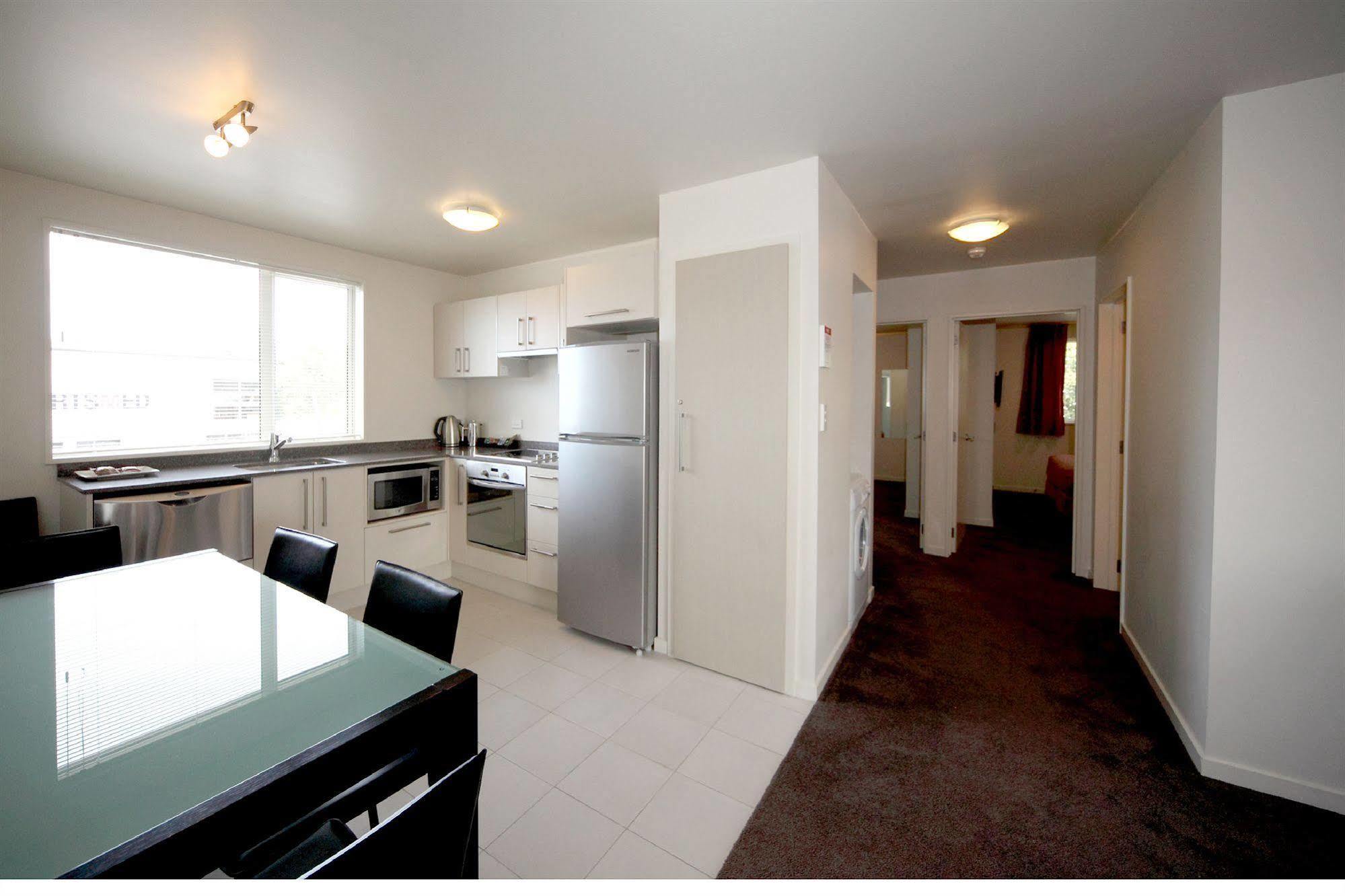 Salerno Motel Apartments Christchurch Ngoại thất bức ảnh A typical apartment at the University of Canterbury