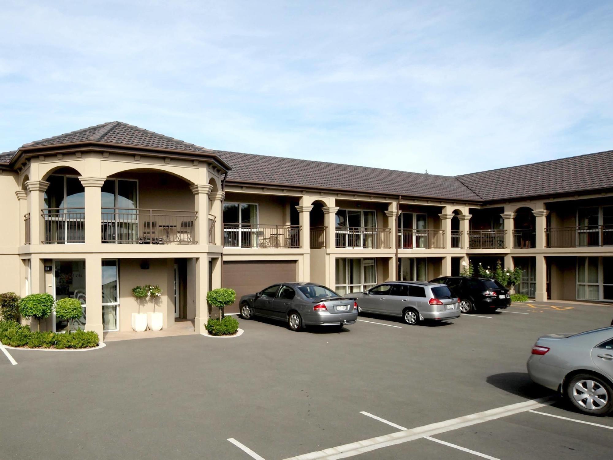 Salerno Motel Apartments Christchurch Ngoại thất bức ảnh The hotel's exterior